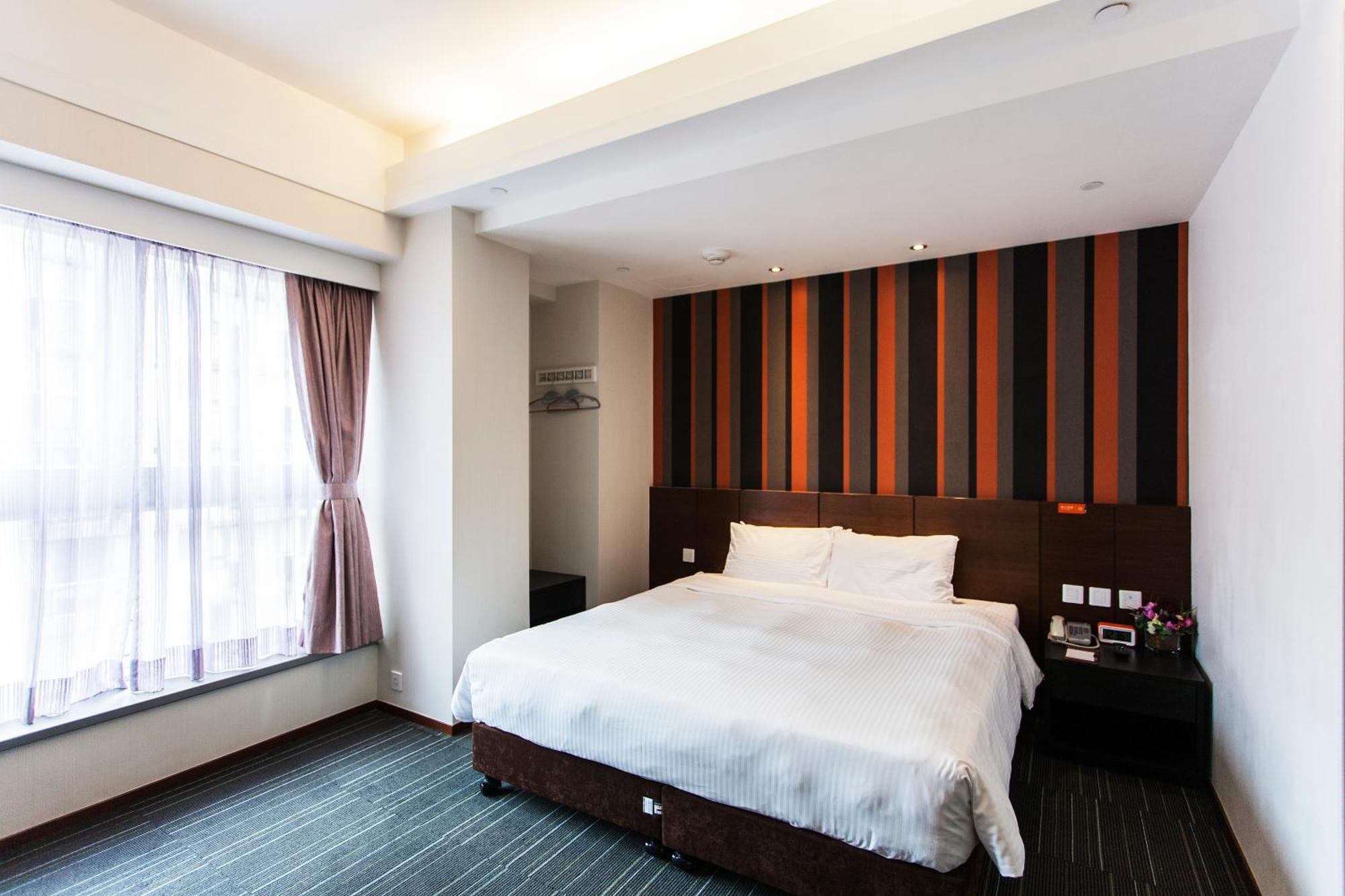 Premier King Room,682041861:JPEG